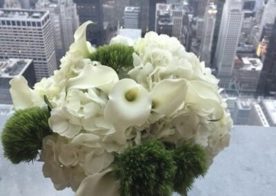 flower arrangement by Elite Cleaning
